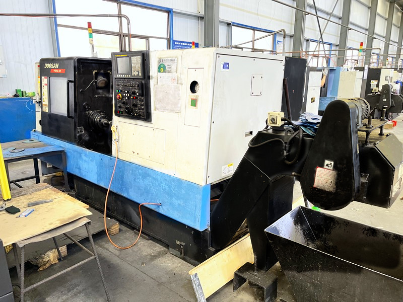 DOOSAN PUMA305（韩国斗山立式加工中心）